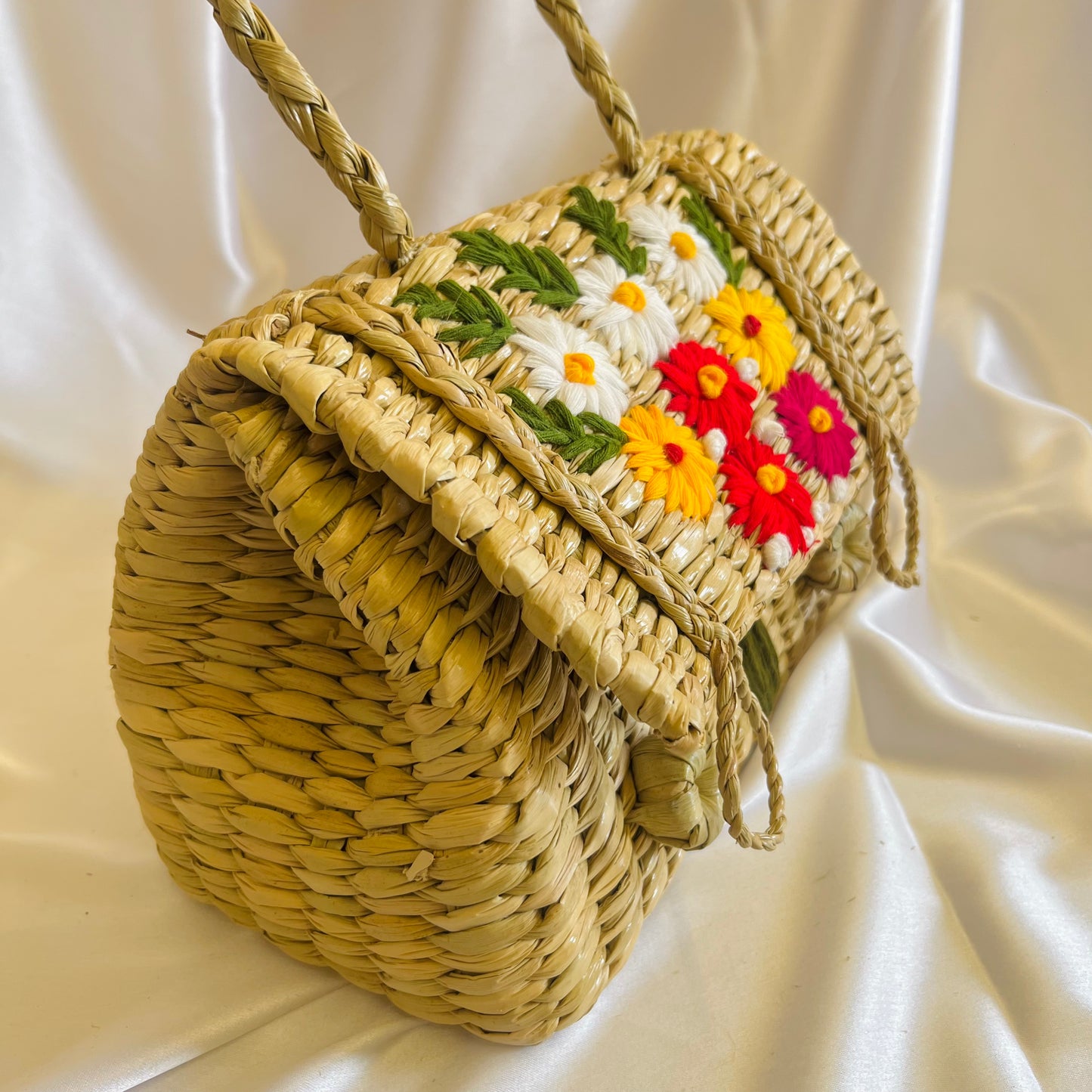Multicolour Embroidery Kauna Grass Handcrafted Handbag