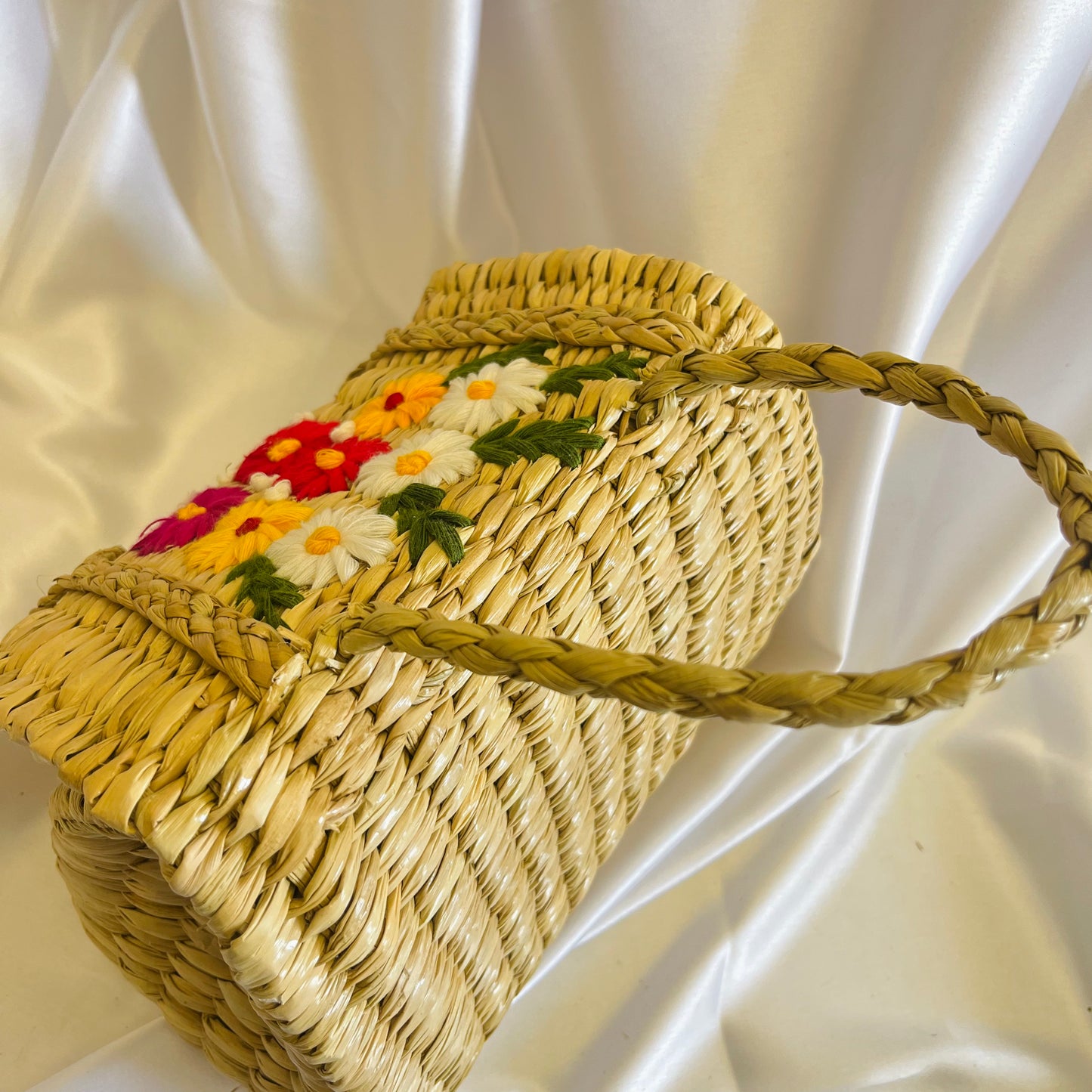 Multicolour Embroidery Kauna Grass Handcrafted Handbag