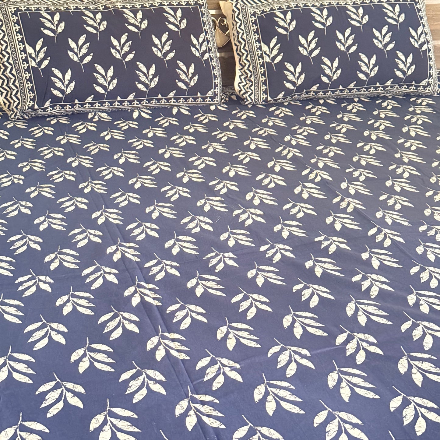 Leaflet Cotton Indigo Bedsheet