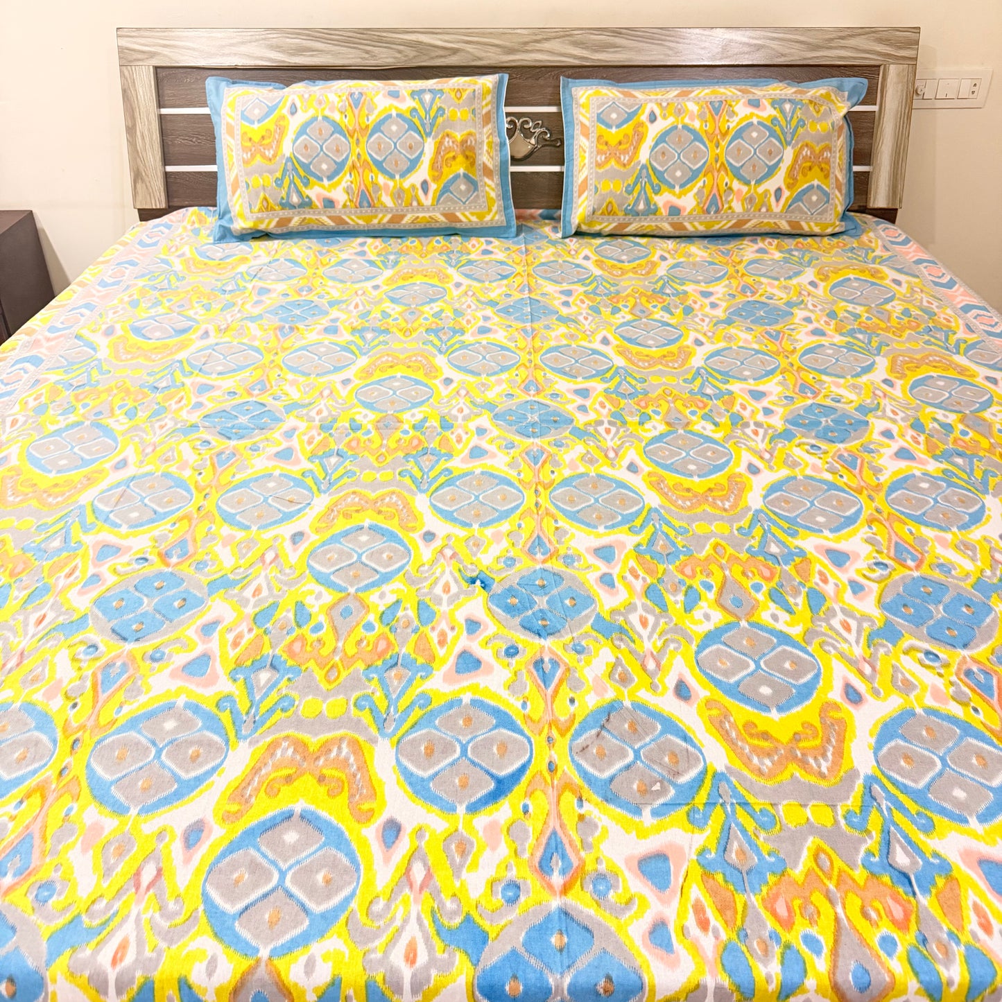 Ikkat Yellow Double Bedsheet with 2 Pillow covers