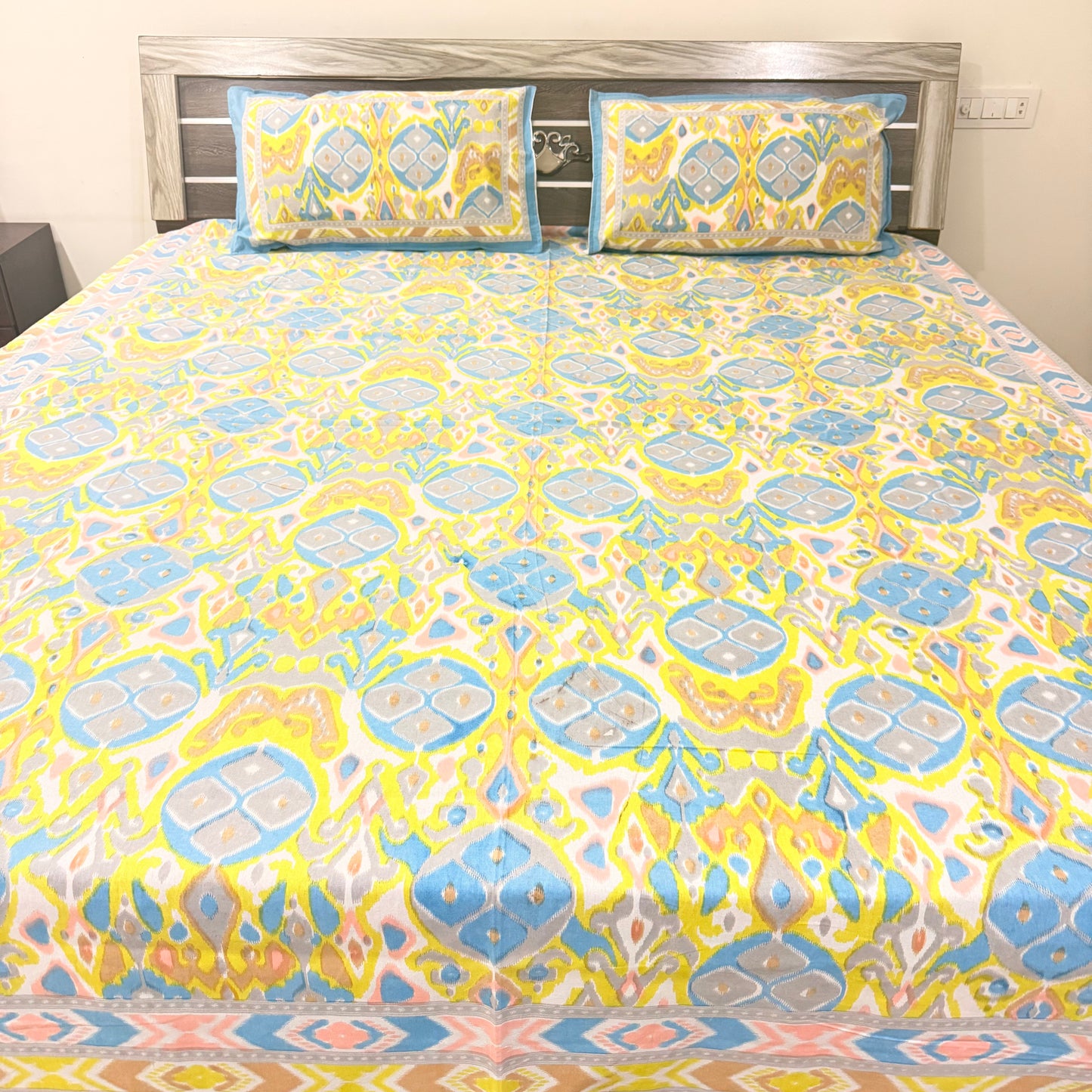 Ikkat Yellow Double Bedsheet with 2 Pillow covers