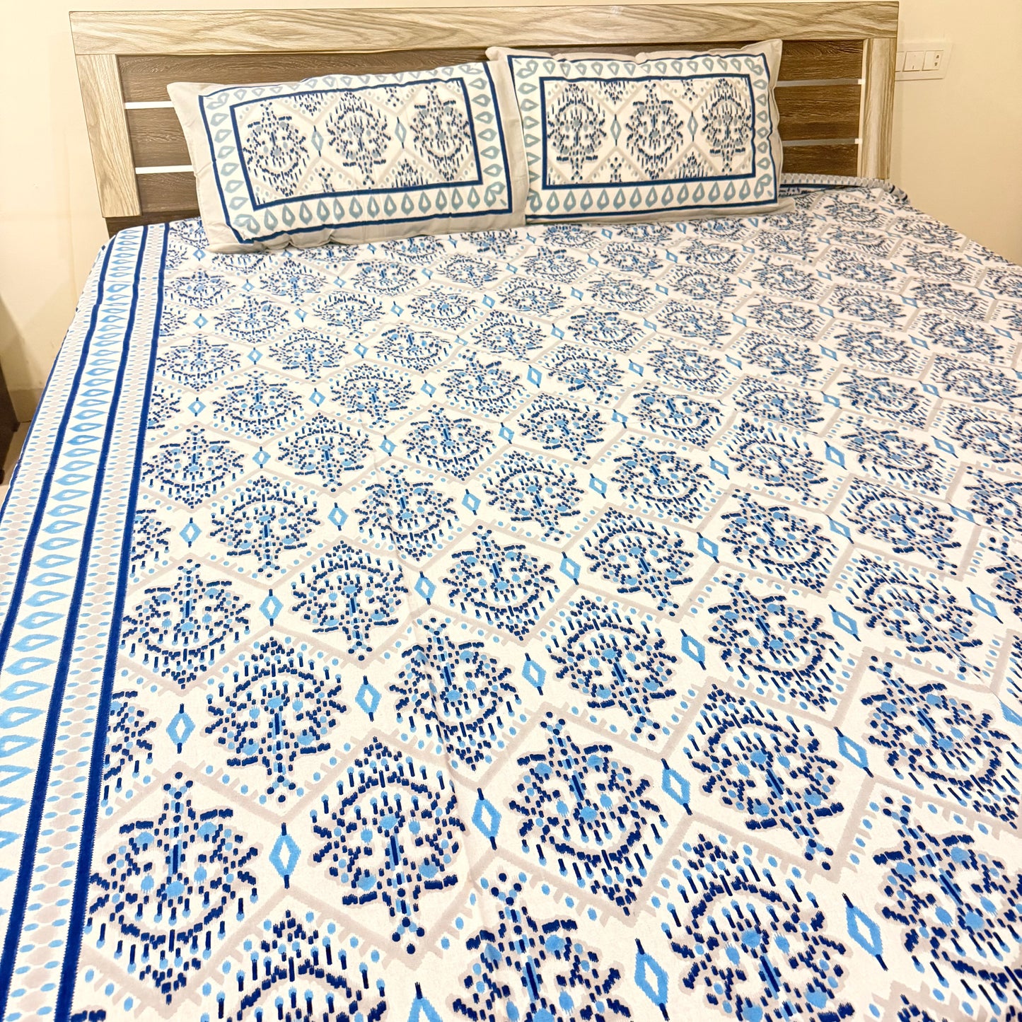 Blue Geometric Pattern Cotton Double Bedsheet