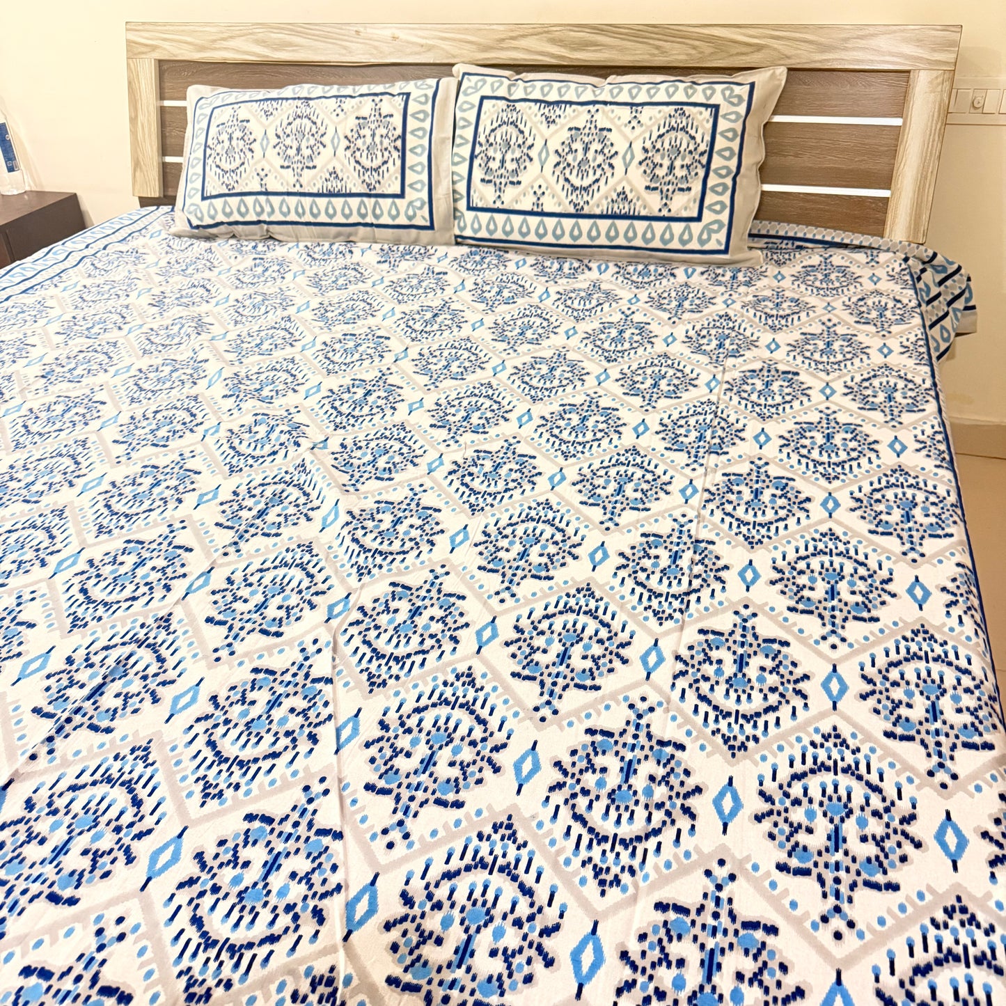 Blue Geometric Pattern Cotton Double Bedsheet