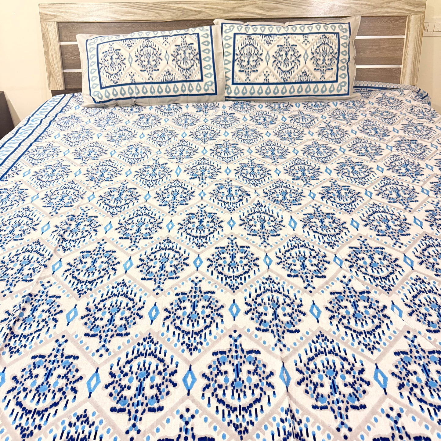 Blue Geometric Pattern Cotton Double Bedsheet