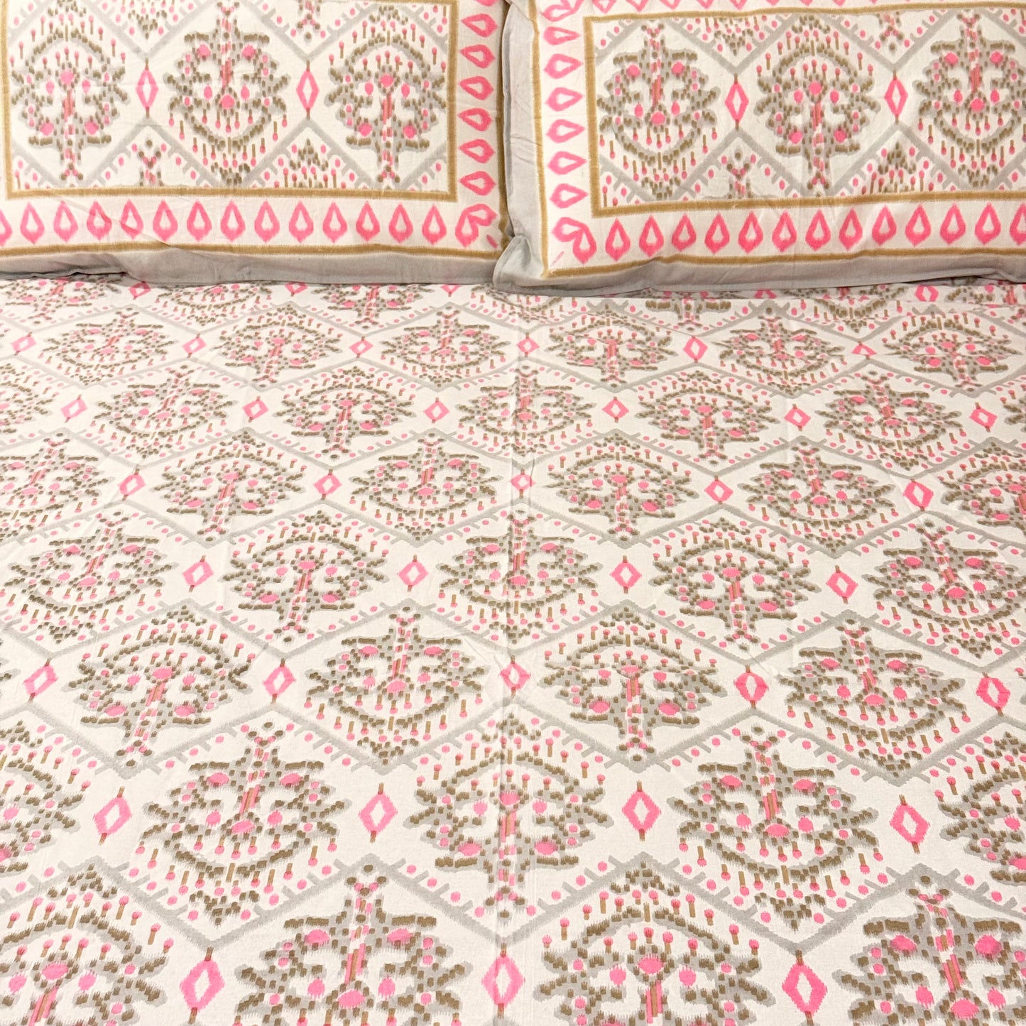 Pink Geometric cotton Double Bedsheet