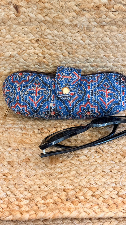 Bobby Blue goggle case