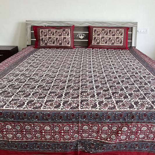 Grey Kalamkari Bedsheet with 2 Pillow covers