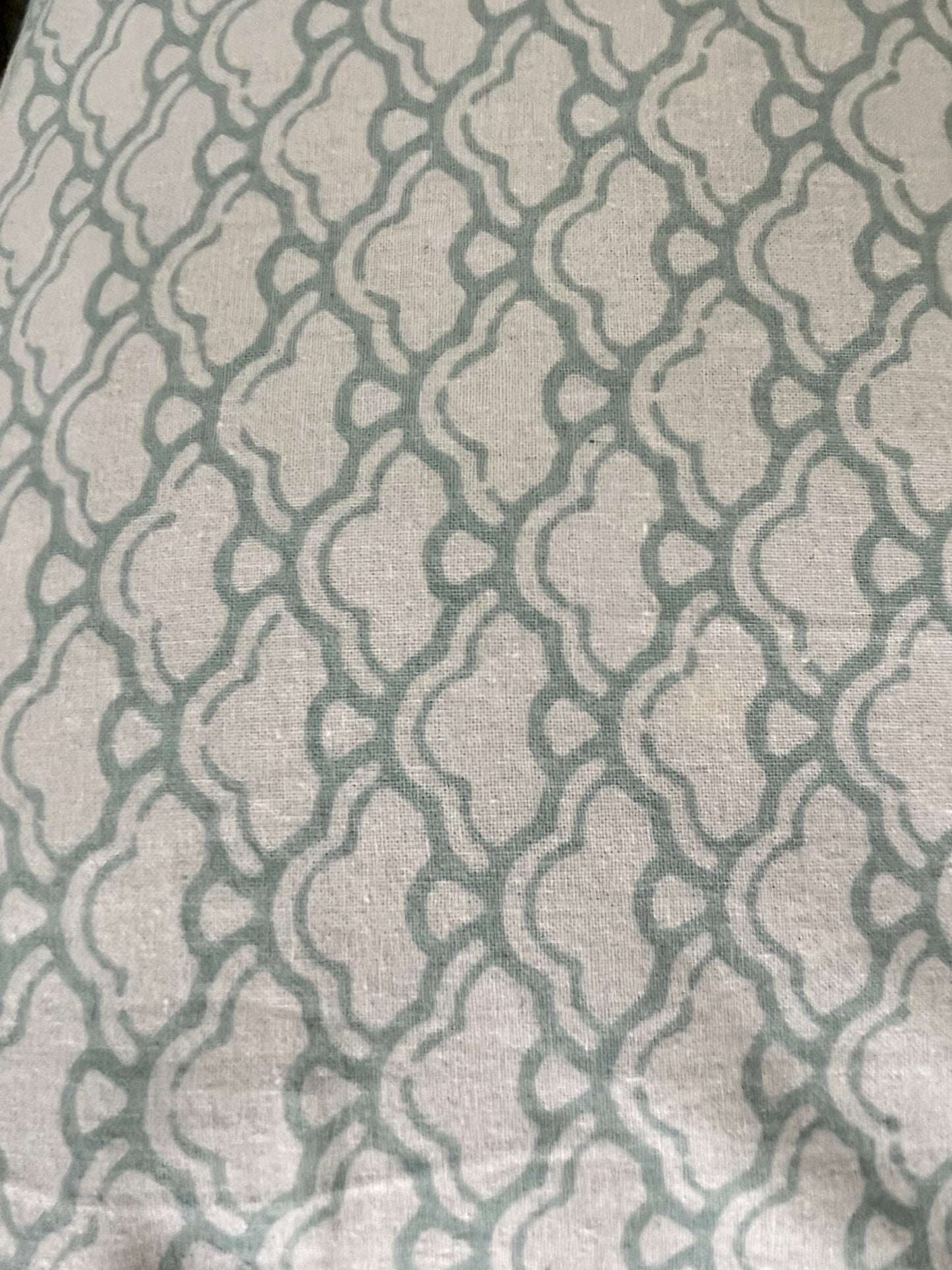 Leaf Print Double Bedsheet with 2 Pillow Cover