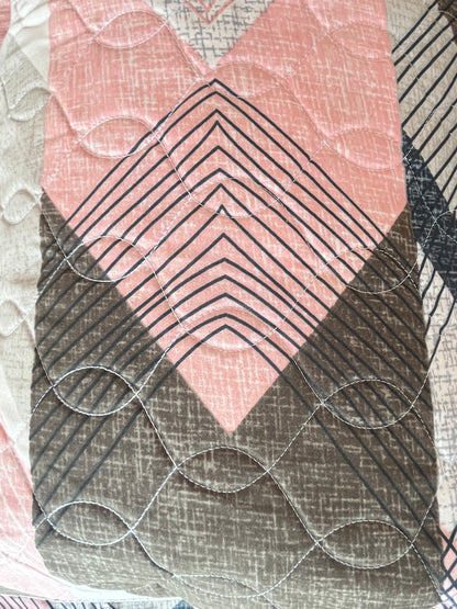 Zig Zag Print Double Bedsheet with 2 Quilted Pillows Covers