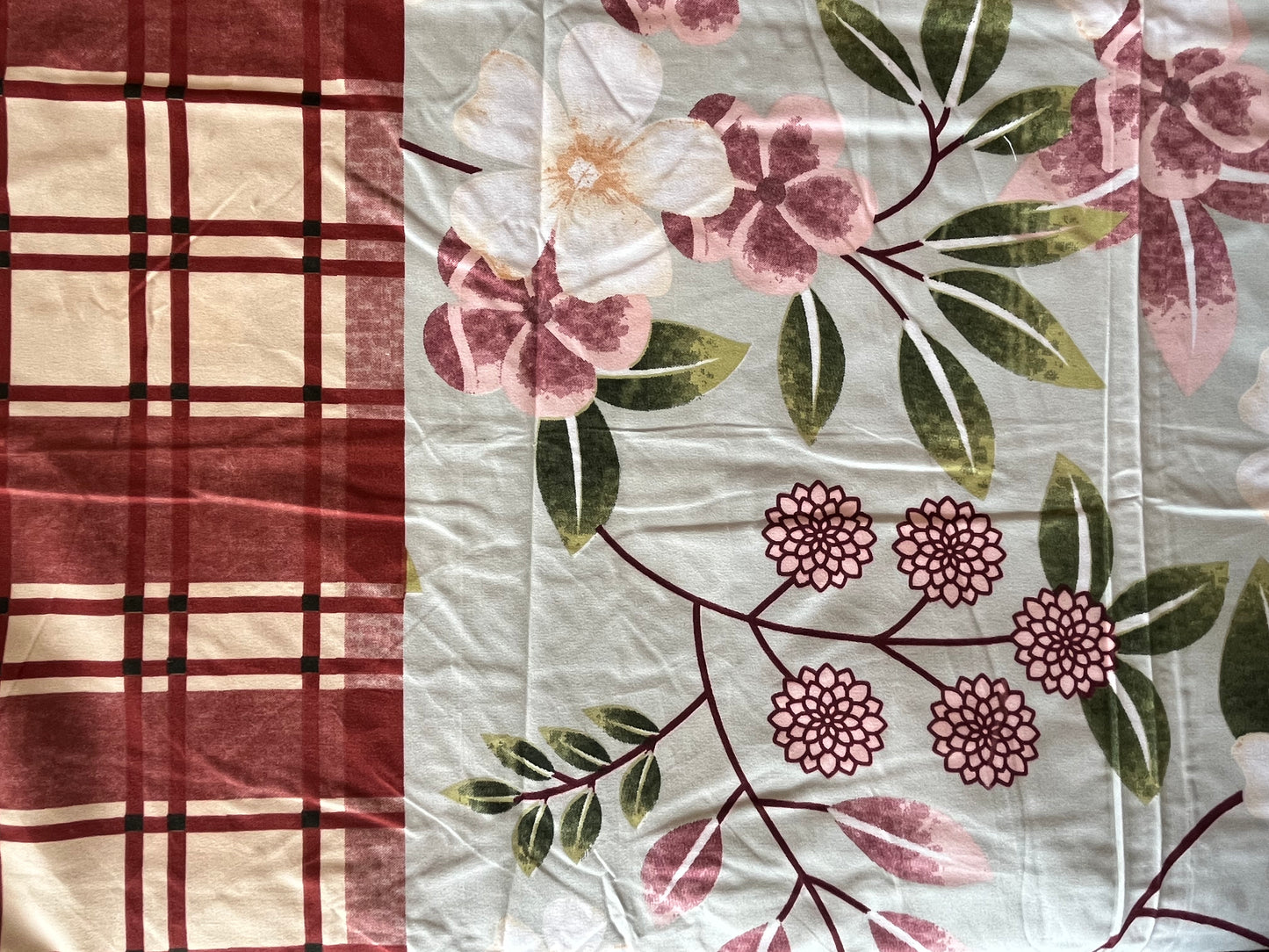 Floral and Check Double Bedsheet with 2 Pillow Cover