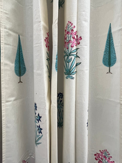 GREEN LEAF FLORAL WHITE HAND BLOCK CURTAIN SET OF 2