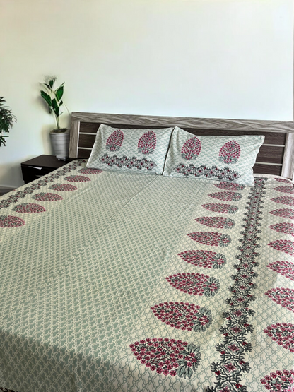 Leaf Print Double Bedsheet with 2 Pillow Cover