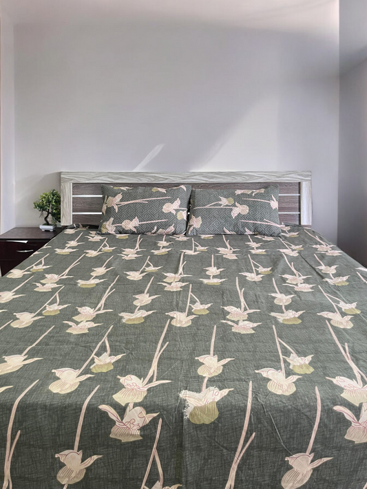 Green Floral Double Bedsheet with 2 Quilted Pillows Covers