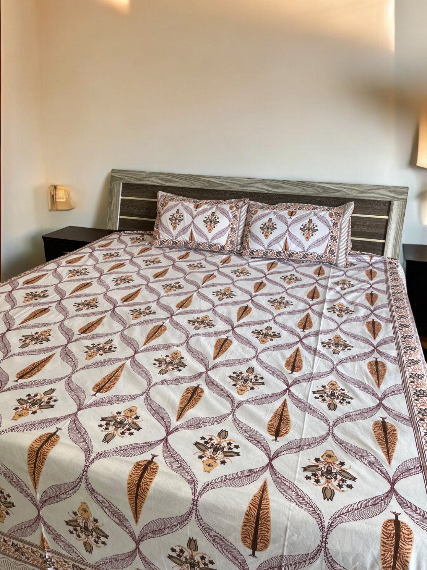 Brown Floral Abstract Double Bedsheet with 2 Pillow Cover