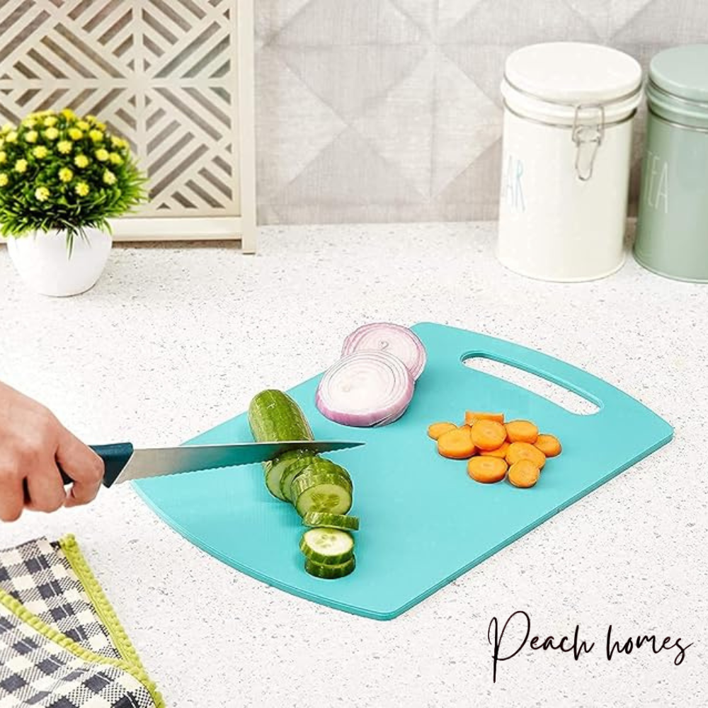 Plastic Chopping Board (Green) – Durable, Non-Porous, Ideal for Vegetable Chopping, 25x36 cm
