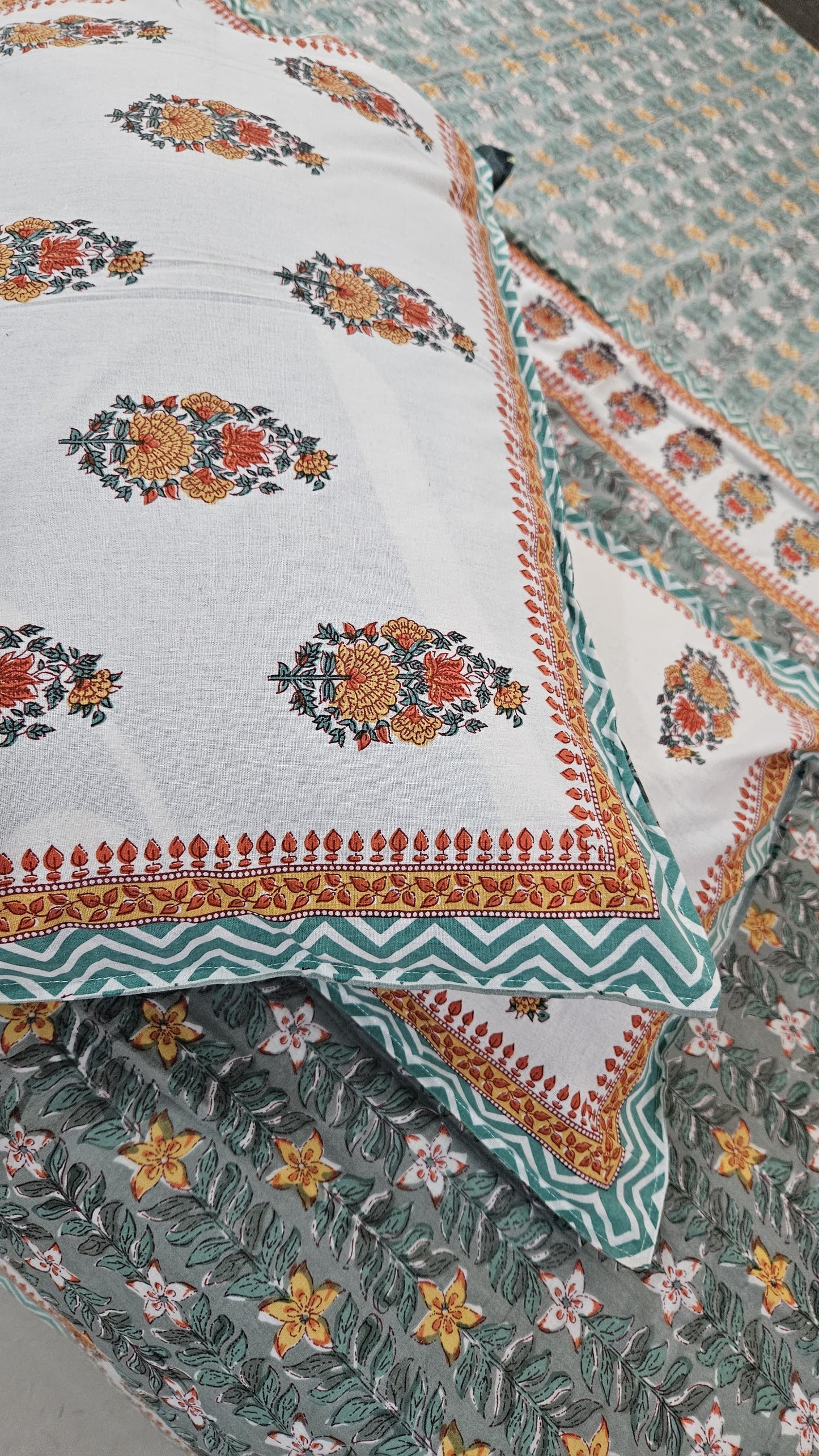 Green Floral Printed Double Bed Dohar
