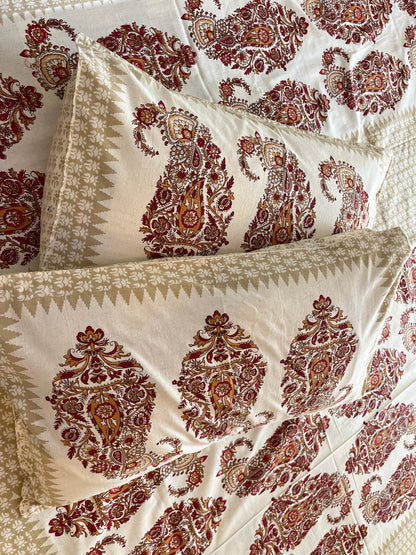 Cream Double Bedsheet with 2 Pillow Cover