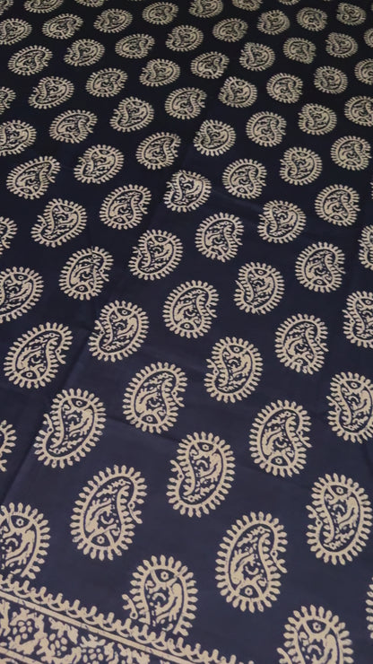 Mehendi Abstract Indigo Cotton Bedsheet